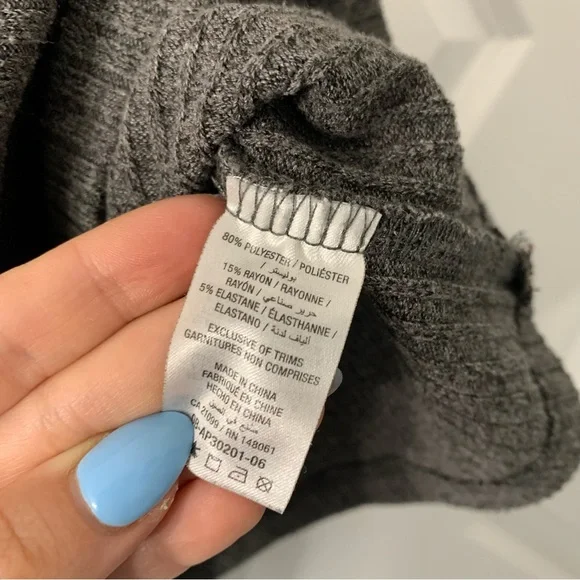 ARDENE Gray Ribbed T-Shirt Excellent Condition - Picture 5 of 7